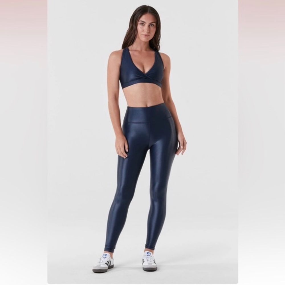 Noli Liquid Edge Bra Women Blue V-Neck Lustrous Shine (Large)